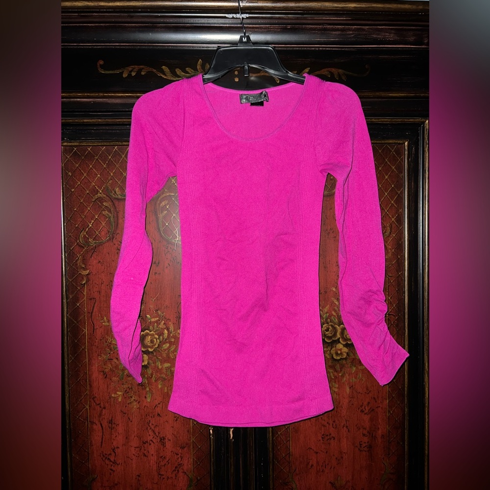 Long sleeve fitted top